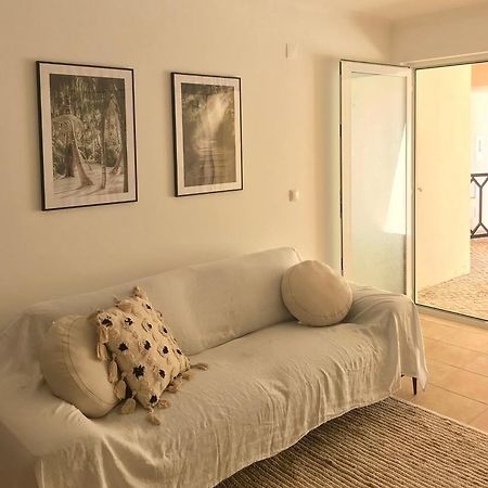 Accommodation In Sesimbra - Two Double Bedroom Экстерьер фото