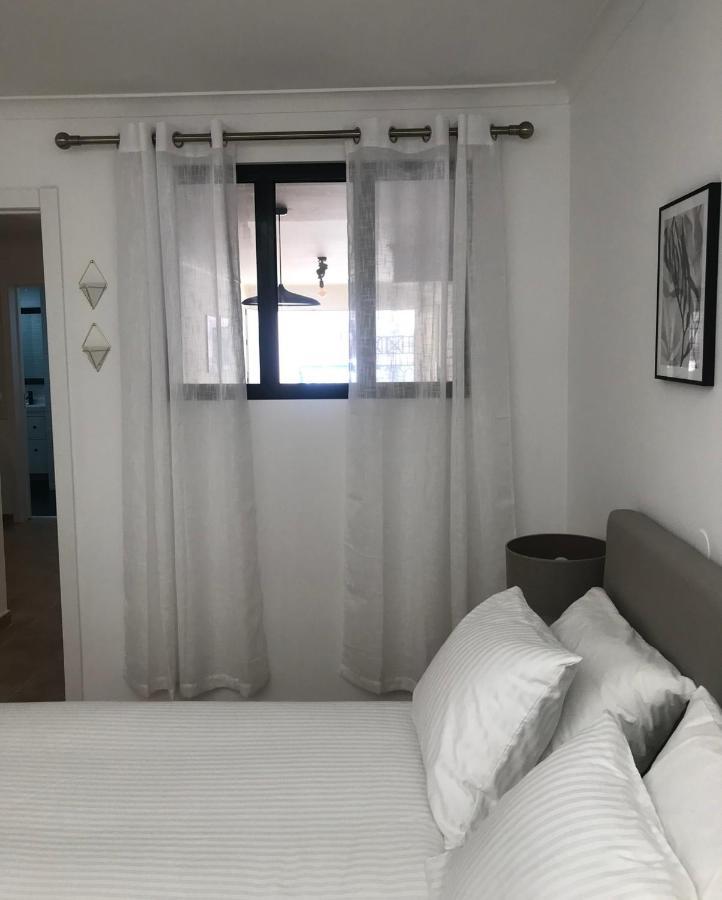 Accommodation In Sesimbra - Two Double Bedroom Экстерьер фото
