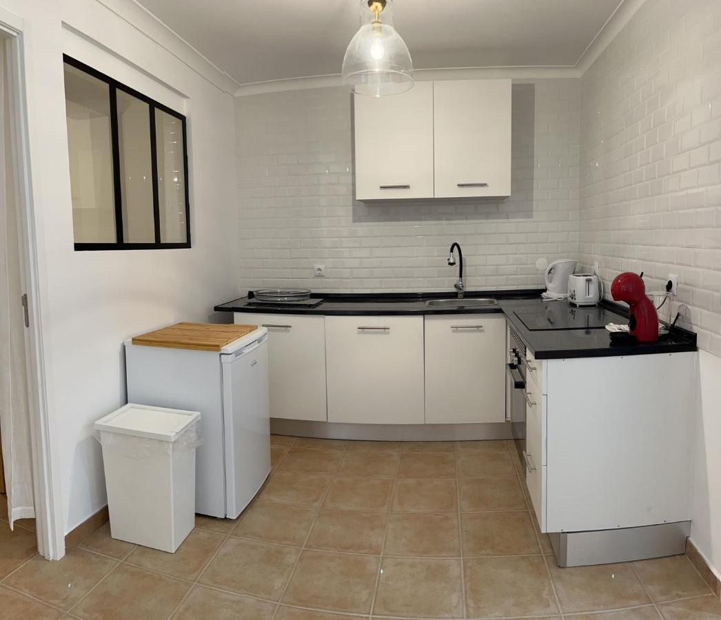 Accommodation In Sesimbra - Two Double Bedroom Экстерьер фото